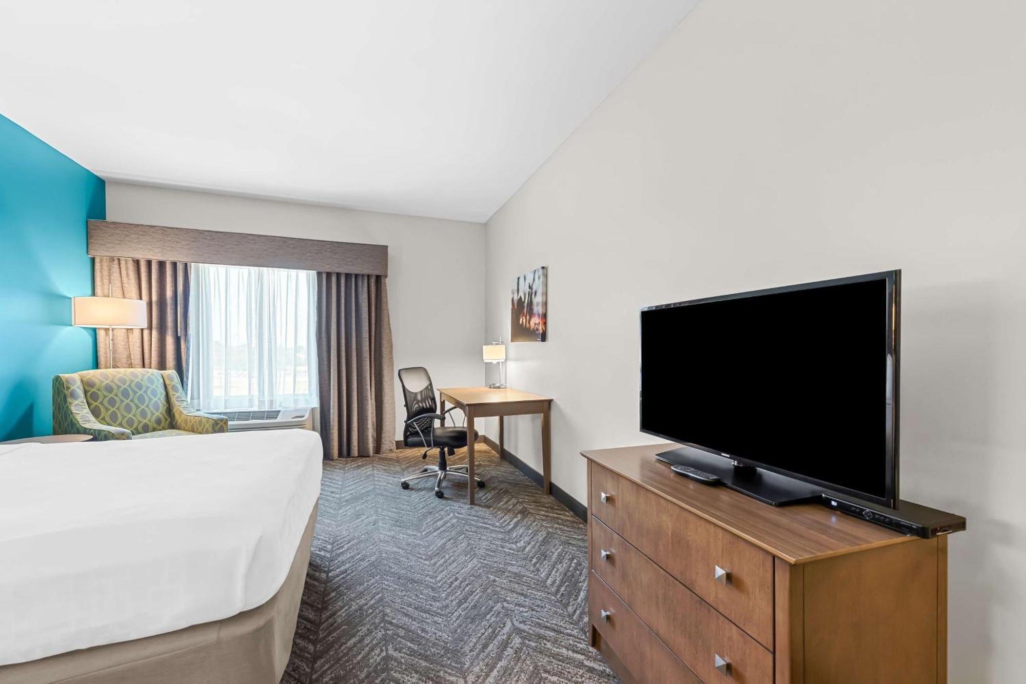 Best Western Plus Bolivar Hotel & Suites Екстериор снимка