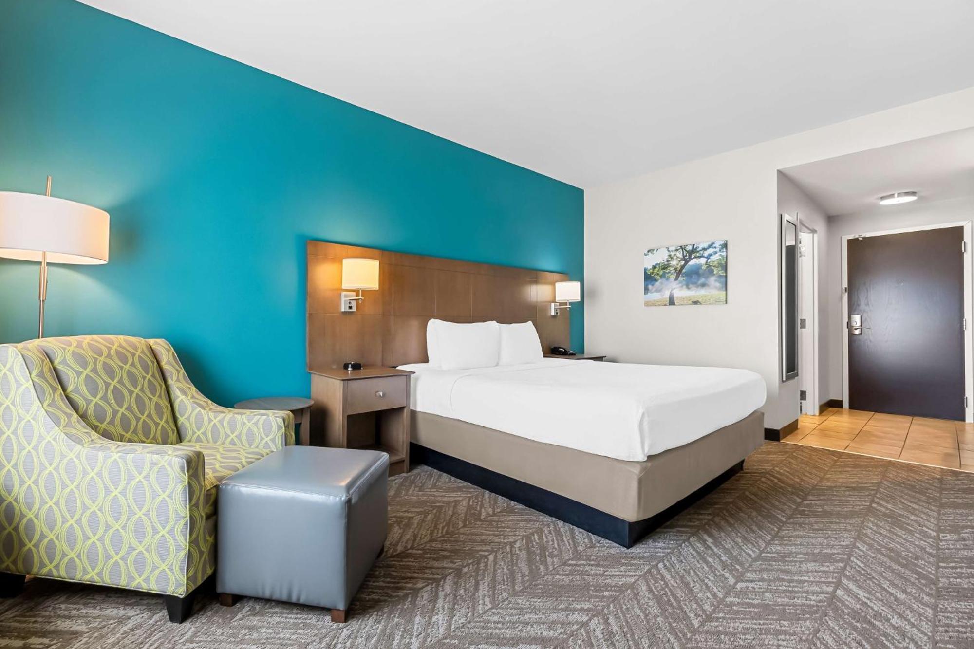 Best Western Plus Bolivar Hotel & Suites Екстериор снимка