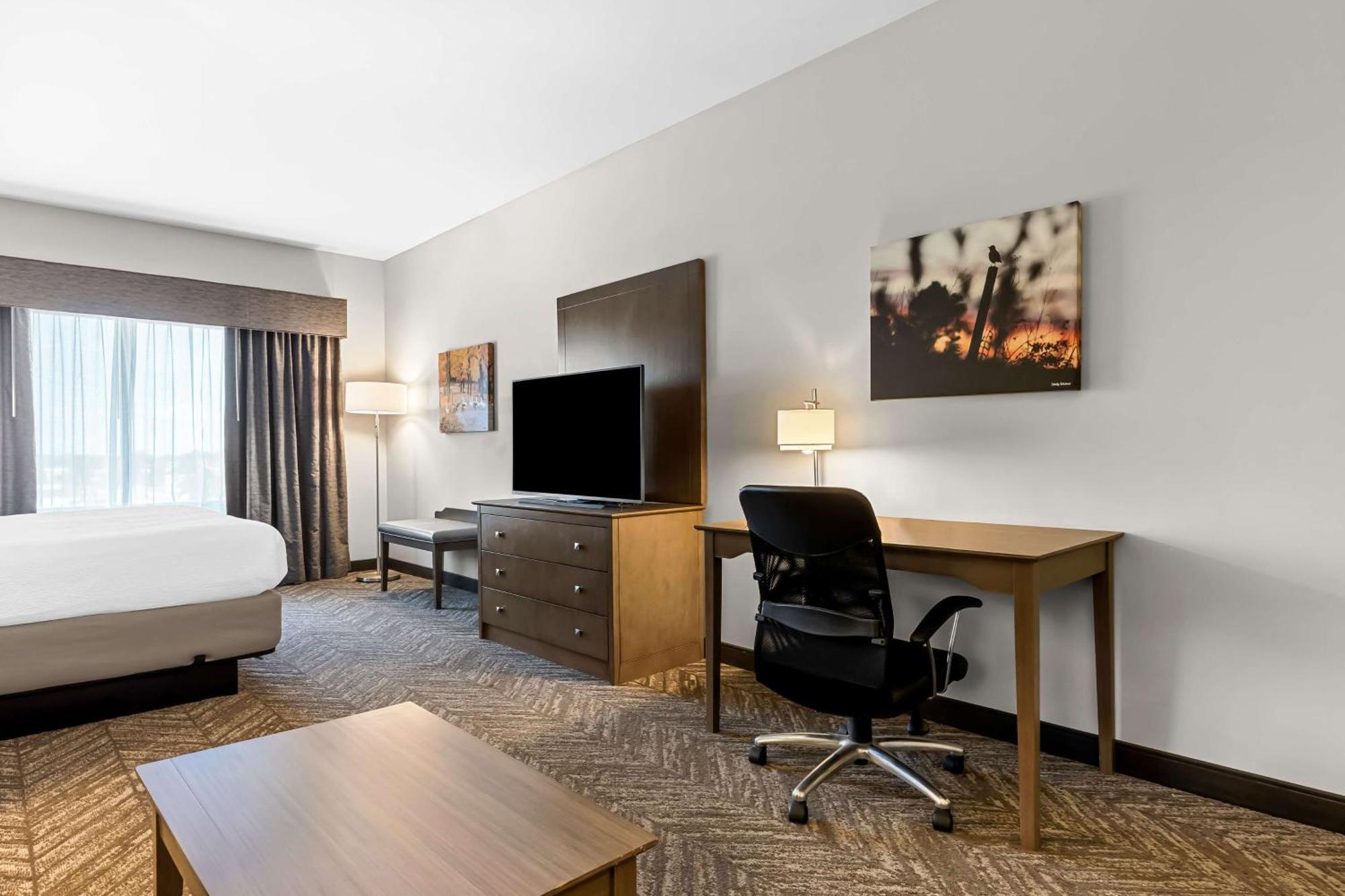 Best Western Plus Bolivar Hotel & Suites Екстериор снимка